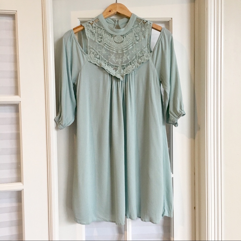 Embroidered Lace Cold Shoulder Shift Dress